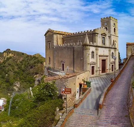 Alojamento de Acomodação e Pequeno-almoço Colapesce Santa Teresa Di Riva