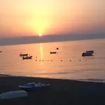 科拉佩斯切公寓 4* 圣泰雷萨迪里瓦